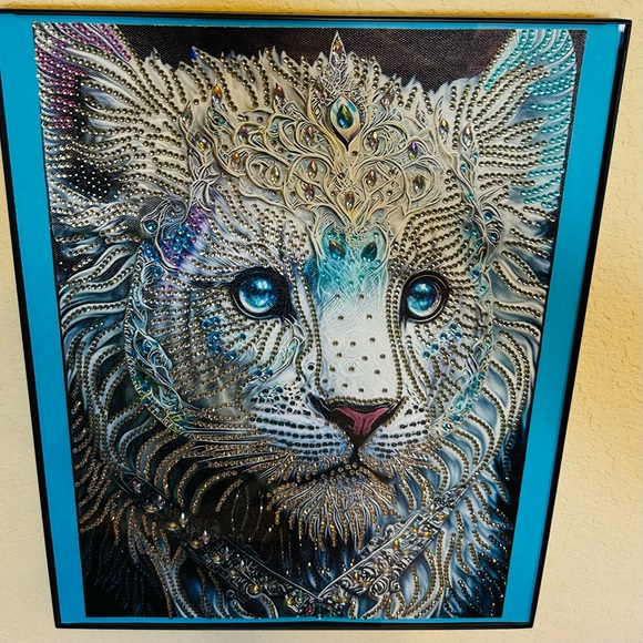 Finished Crystal Rhinestone White Lion Diamond Painting - Picture 1 of 3